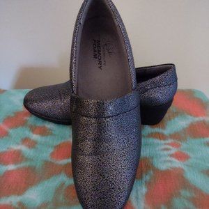 Life Stride Gray Metallic Wedge